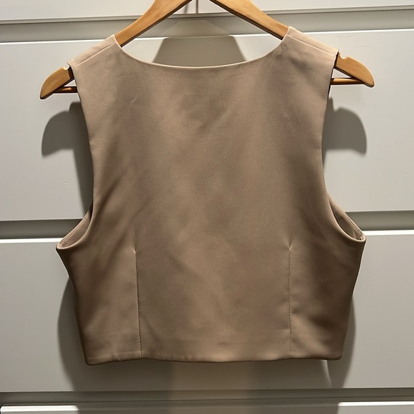 Love Tree Women's Tan Buttoned Vest Top - Picture 4 of 4